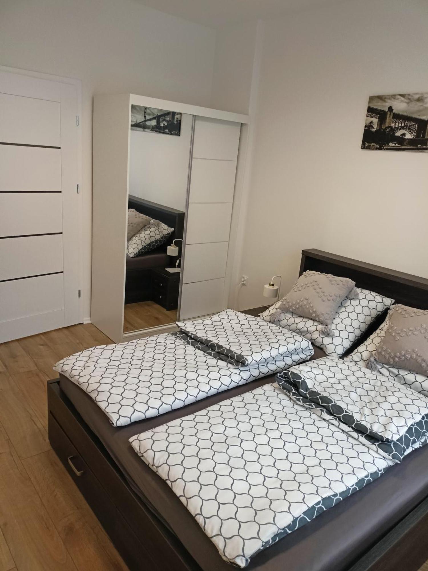 Apartament Slowackiego 41 Jelenia Gora Exterior photo